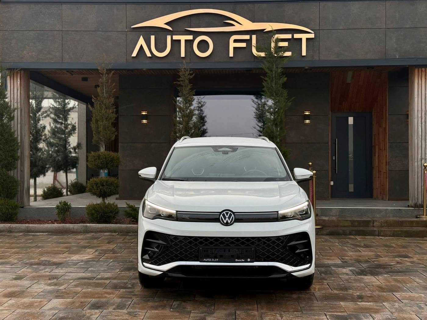 VOLKSWAGEN Tiguan R-line 2025