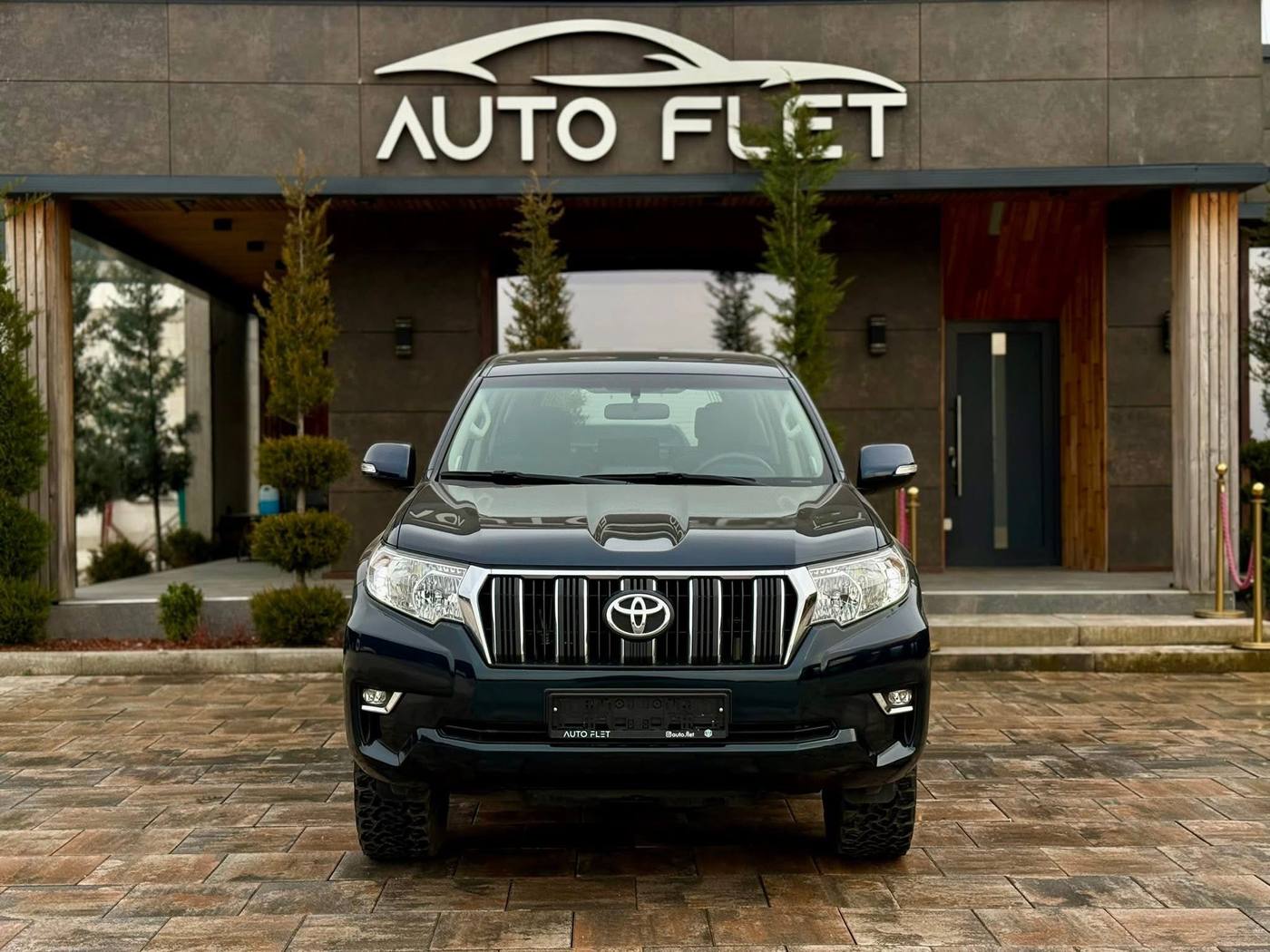 TOYOTA Land Cruiser 2020